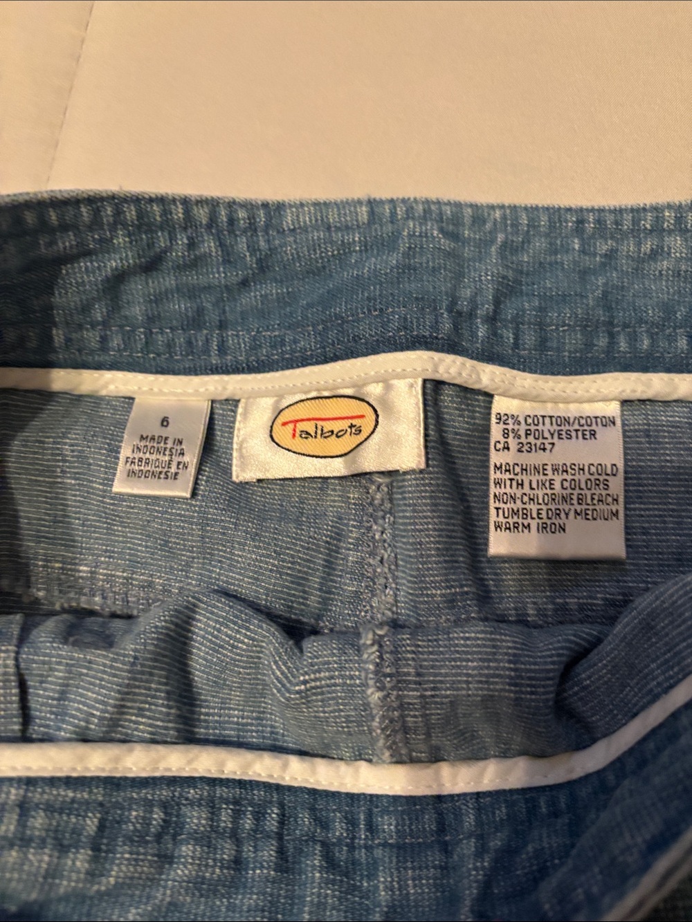 Talbots Light Blue Denim Midi Skirt with Front Patch Pockets size 6 - Picture 3 of 5